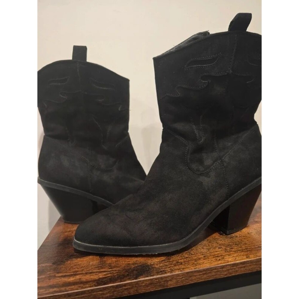 Torrid Black Western Cowboy Boots Women’s 10WW Wide Width Side Zip Block Heel
